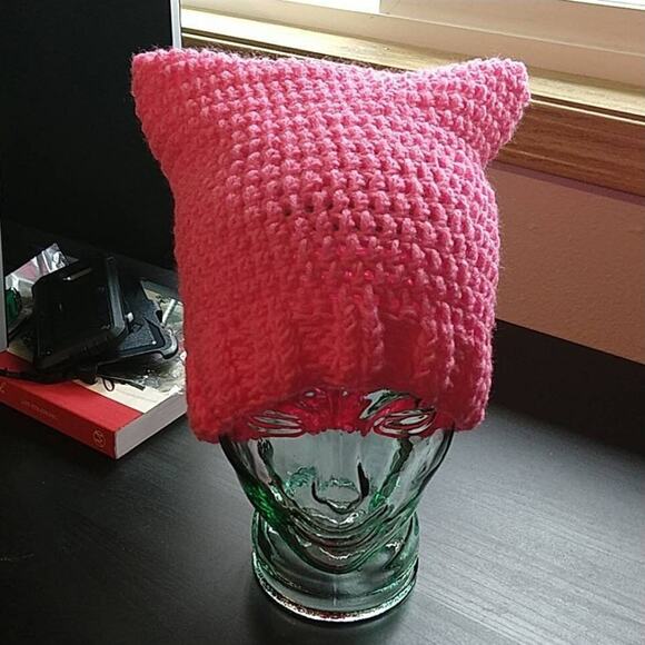 ALL OFFERS ACCEPTED: Donation to Planned Parenthood Action Fund / Pink PussyHat - Picture 2 of 16
